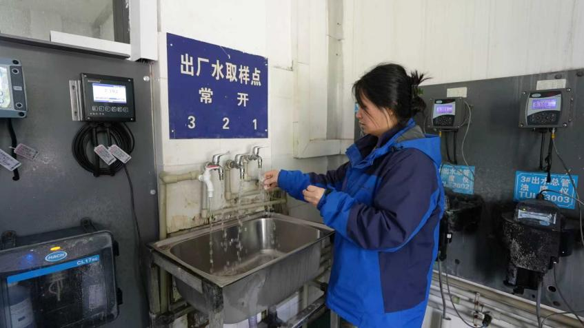 岷江水務集團開展水質(zhì)異常應急實戰(zhàn)演練 筑牢供水安全堅實防線